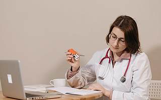 澳華內鏡上會在即 大客戶成立不足半年 銷售模式問題重重