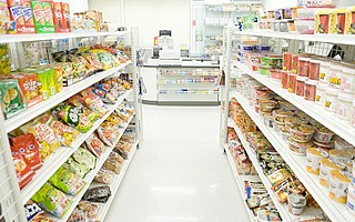 不起眼的夫妻店，为何会被阿里、京东、苏宁同时盯上？