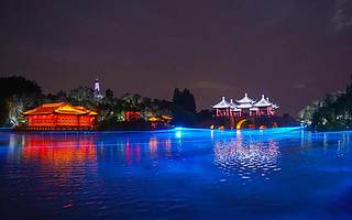 “越夜越精彩”，夜经济会是带动文旅消费的新引擎吗？