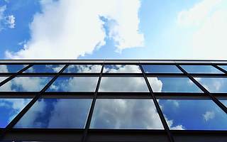 年报“难产”两月终见日 *ST易见2020年亏超115亿