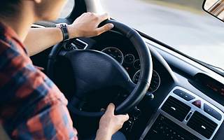 新能源汽車動力電池成隱患 “永不起火”電池真假難辨