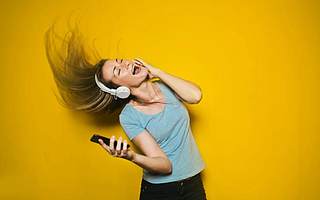 反垄断深化 腾讯音乐两度被约谈 独家版权战略或转向