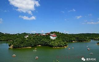 重慶石柱黃水避暑 就到石柱土家族自治縣黃水鎮明芳農家樂 尋找石柱土家族最原生態的農家樂文化