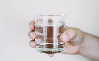 团购减少销售费用上升 皇台酒业上半年预亏1200万元