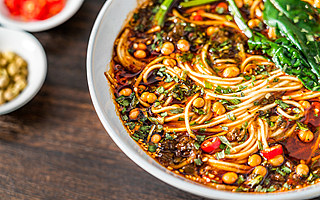 資本瘋搶、估值數十億，“小面館”真能做成大生意？