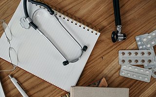 美年健康下修业绩预告 上半年预亏增至4.3亿元