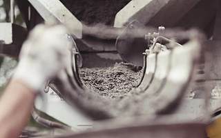 中淳高科业绩波动下关联交易上亿元 违规转贷金额超千万