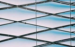 37亿元合同执行异常股价跌停 中天科技购销模式风险暴露收问询函