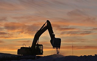 挖掘机的AI“变形记”