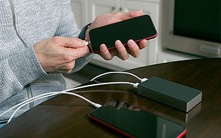 更智能更安全，OPPO闪充不内卷