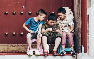 游戏明日方舟适龄级别降至12岁 未成年人充值上万元家长退费无门