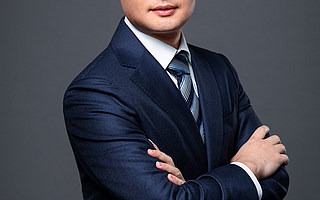 专访飞书深诺 CTO 沈菁：从技术赋能出发，SinoClick 如何破局成长型企业出海营销的获客、转化、留存三大难点