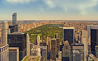 半年时间筹备 花样年、彩生活拟分拆商管物业上市