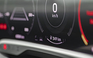 比亞迪被懂車帝撞了一下腰