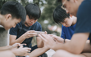 “精神鸦片”重挫腾讯游戏，误伤还是风暴前兆？