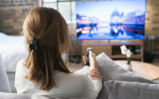 激光电视的“性价比”迎来挑战，降成本、增产品成了关键？
