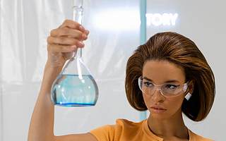 悦康药业核心技术人员朱丽离职 杨磊接任