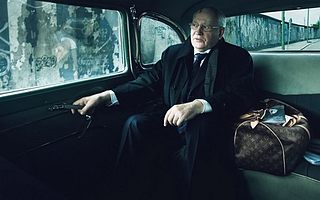 奢侈品“苦追”年輕人