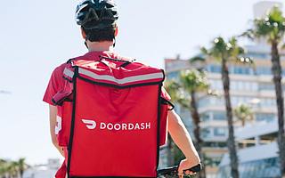 并購(gòu)監(jiān)管陰云之下,DoorDash的生鮮配送野望回到起點(diǎn)