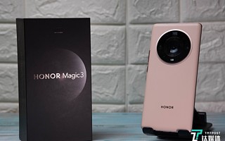 荣耀Magic3系列，要“稳”又要“冲”