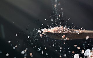 5天4品牌官宣入局，調(diào)味品生意究竟“香”在哪兒？