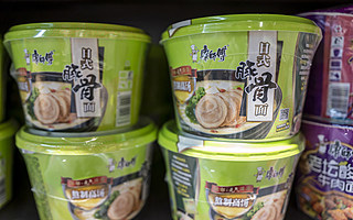 凈利同比下滑14.5%，康師傅的“水”和“面”還好賣嗎？