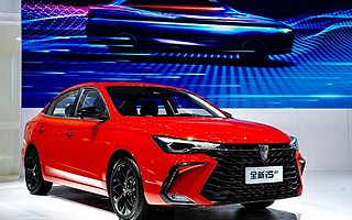 上汽荣威“秀肌肉”：新车上市、爆款集结、改装车亮相｜2021成都车展