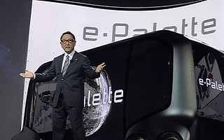 撞傷殘奧盲人運動員，自動駕駛巴士停運，豐田道歉：過于自信了