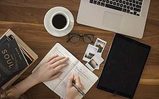 青年內容創業者的孤獨與冒險