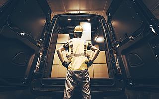 【钛晨报】多家快递公司宣布全网上调派费；北京6区公布首批学科类校外培训机构白名单，共63家；字节跳动确认收购Pico，持续加码VR业务