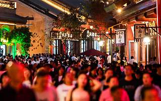 延安紅街登上景點(diǎn)人氣榜首 成為延安新晉網(wǎng)紅