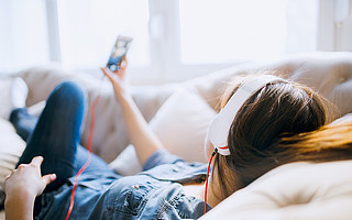 宣布放棄獨家版權，音樂市場就沒有“版權頑疾”了嗎？