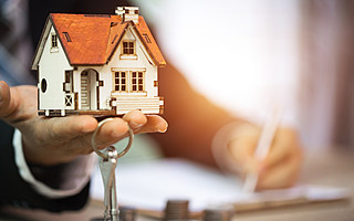 去“中介化”浪潮下，“贝壳”们会被卷走吗？