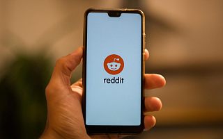靠散户撑起百亿市值规模，美版贴吧Reddit赴美IPO提速？