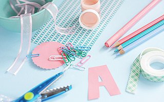 中小學(xué)生遭遇「文具盲盒」套路：三無、過期、隱藏款誘惑