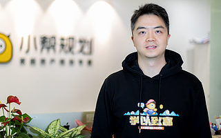 為了手把手教你投資，小幫規(guī)劃用會(huì)員制陪伴你投資的一年365天