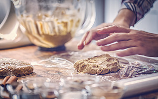 烘焙市場(chǎng)冰火兩重天，烘焙品牌們靠什么贏未來(lái)？