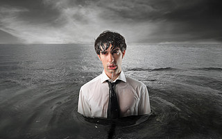 又一家教育机构倒下！昂立英语宣告破产