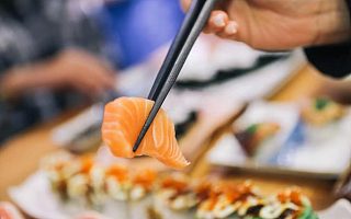 优客工场并购日料餐饮连锁“晓寿司”，给出过亿估值｜消研所首发