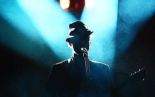 “消失”的神曲歌手們