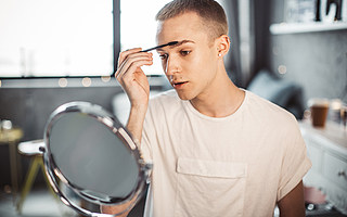 需求進階、熟齡消費群擴大，中國男人的彩妝消費到了哪一步？