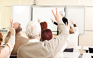 2.64亿老人的教育需求，能催生一个万亿级支柱产业吗？