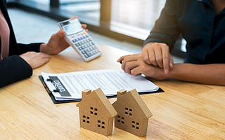 百亿地产大佬玩出一堆烂尾楼