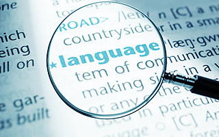 網文出海記：中國“霸總”能靠“土味”征服外國人？