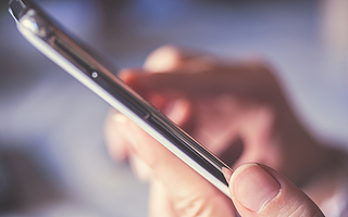 雙11首日戰(zhàn)報：手機廠商少了“冠軍”，多了“克制”