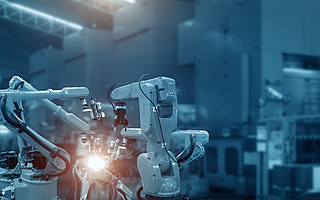 雪藏5年，挑战达芬奇，市值400亿的国产手术机器人今日IPO