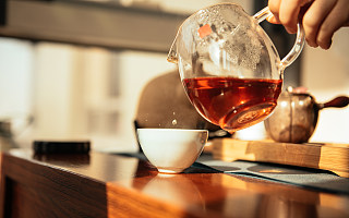 新式茶饮，如何让年轻人追捧“潮茶”文化？