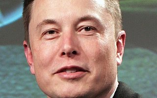 关于异常扣费脉脉回应已整改，马斯克谈社交媒体自拍都靠P图