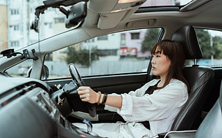 抱车企大腿,自动驾驶醒醒吧