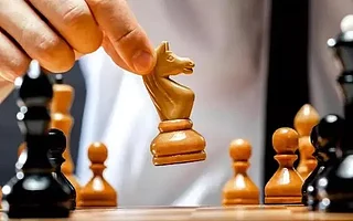 中共中央、国务院重磅发文，必须坚定实施扩大内需战略！到2035年消费和投资规模再上新台阶